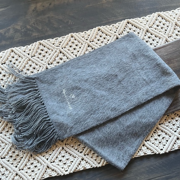 Alpaca Camargo Authentic Peruvian Grey Scarf Like New - Picture 1 of 5